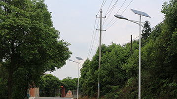 長沙市開福區(qū)沙坪街道烏溪村太陽能路燈